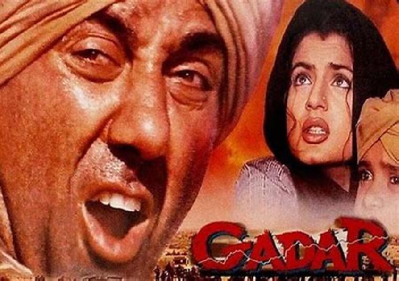 BOLLYWOOD: GADAR  2 की रिलीज से पहले सकीना के लुक ने उड़ाए फैंस के होश, वायरल हुआ वीडियो