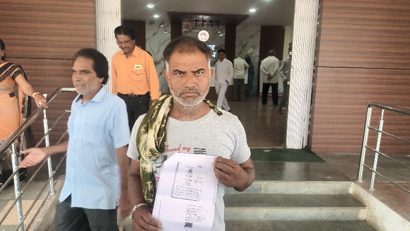 कृषि भूमि पर जबरन कब्जे का मामला: