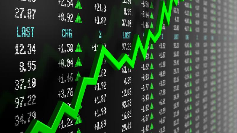 शेयर बाजार सपाट पर खुला, सेंसेक्स 3 अंक ऊपर, निफ्टी 25,515 पर